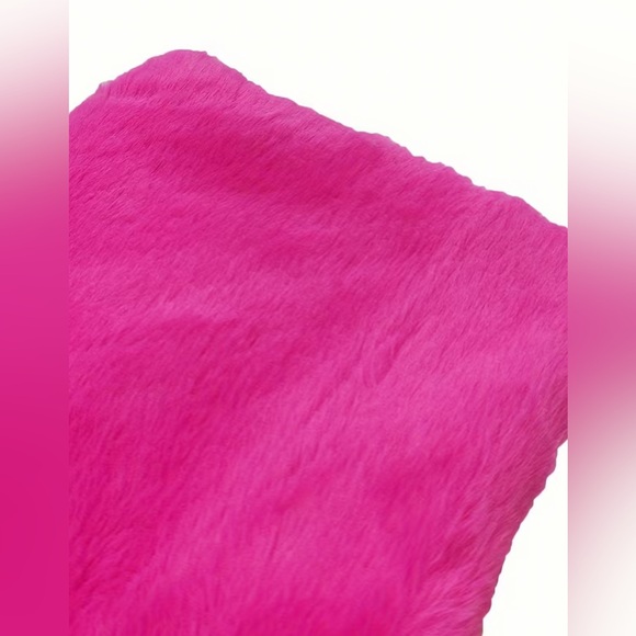 Vibrant Pink Faux Fur Cropped Jacket - Picture 2 of 4